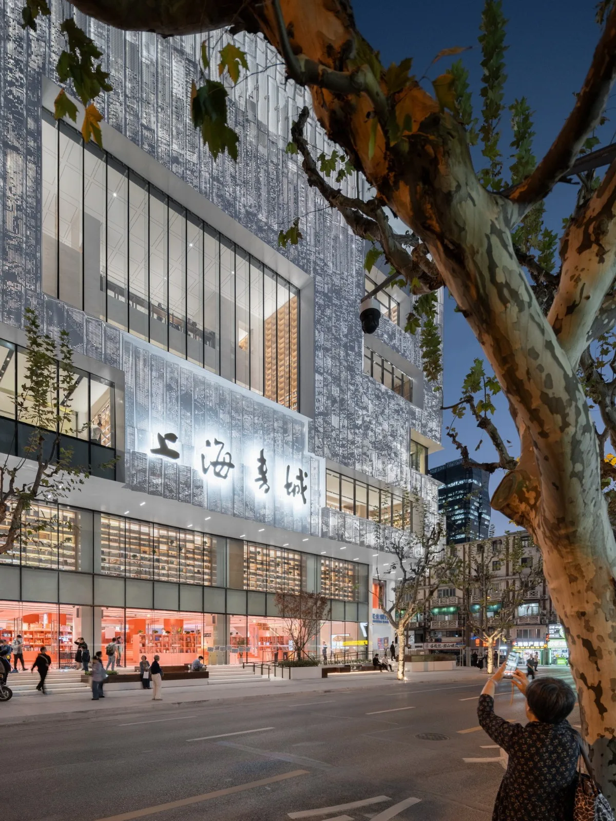BIM Architecture | Building a New City with Books: Can 'People Who Don't Read' Save Bookstores? / Wutopia Lab