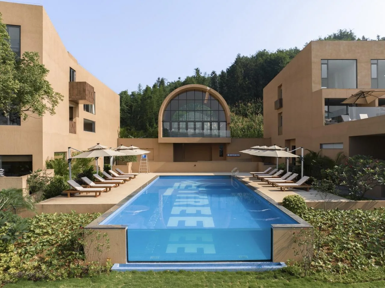 BIM Architecture | Responding to the Humanistic Residence of Ancient Temples and Mountains: Cihu Academy in Qingyuan/Buildings Outside the City