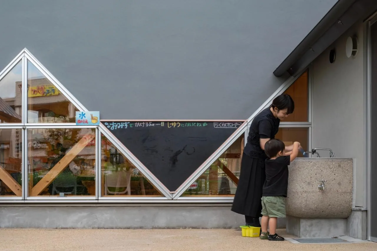 BIM Architecture | Linimo Terrace Public Facilities/Tohata Architectural Firm+Nano Architecture