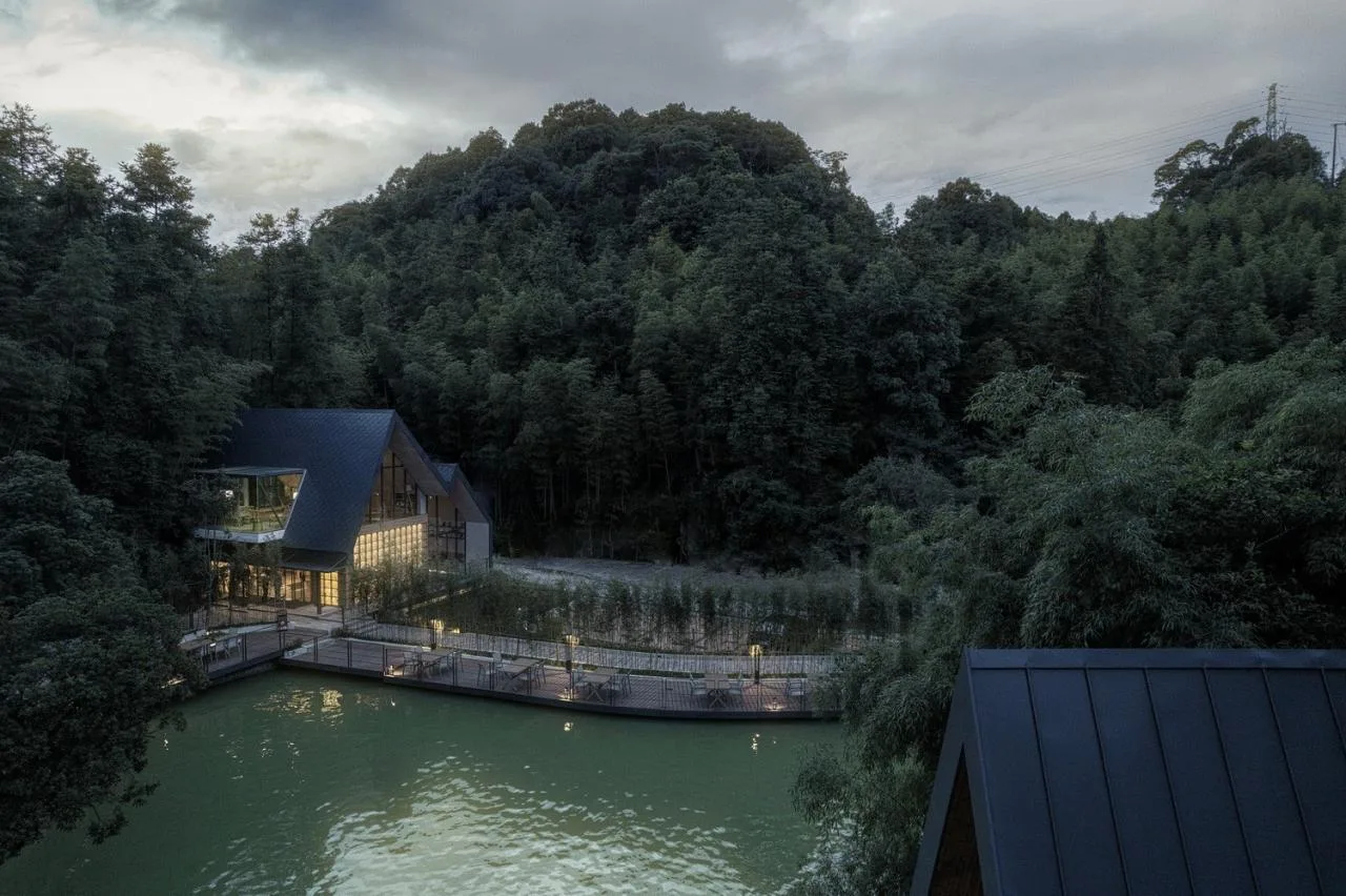 BIM Architecture | Nankun Secret Land High Mountain Bookstore/Outside City Architecture