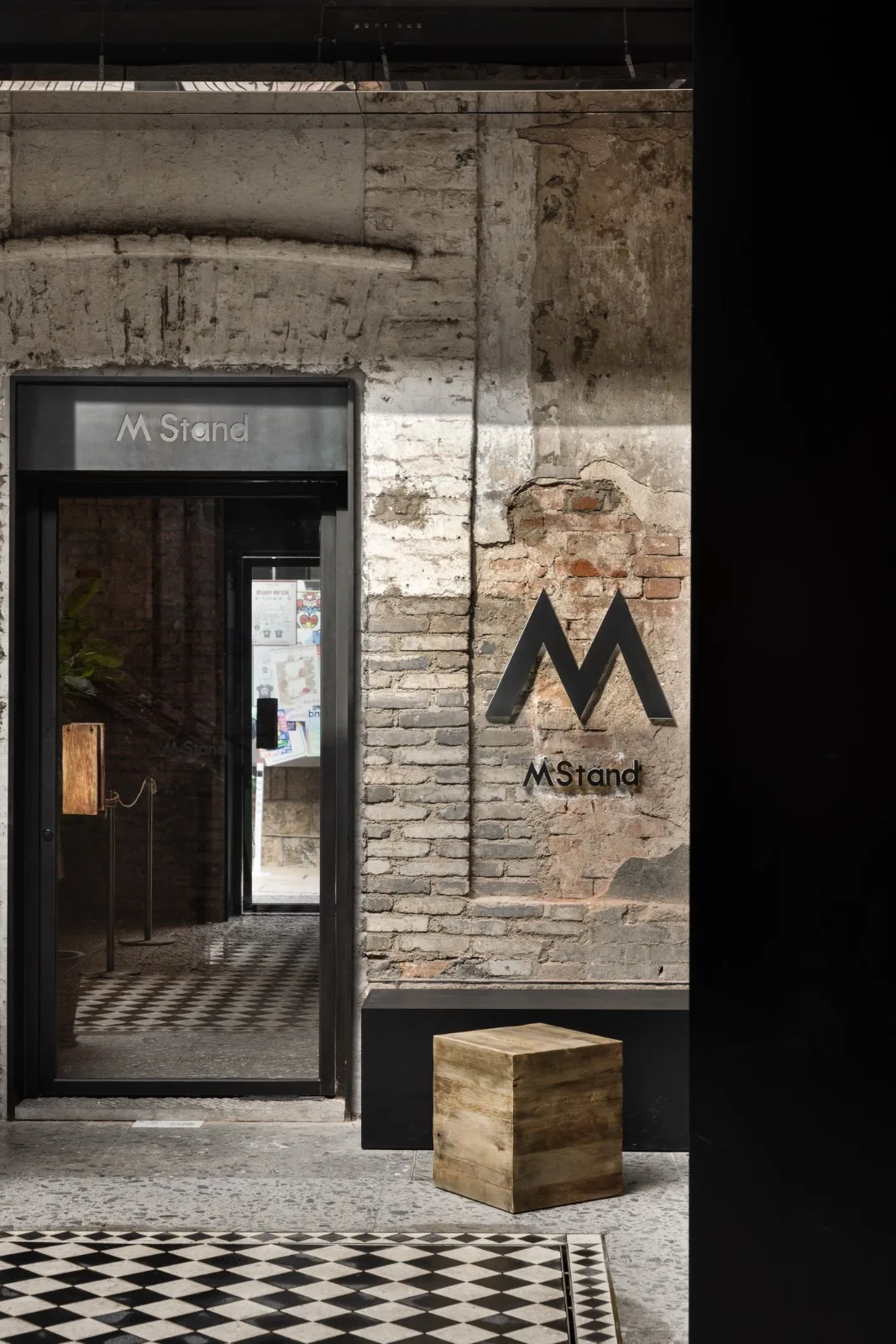 BIM Architecture | 'Century long Dialogue' M stand - Qingdao Yinyu Lane Flagship Store/Balanced Space Design