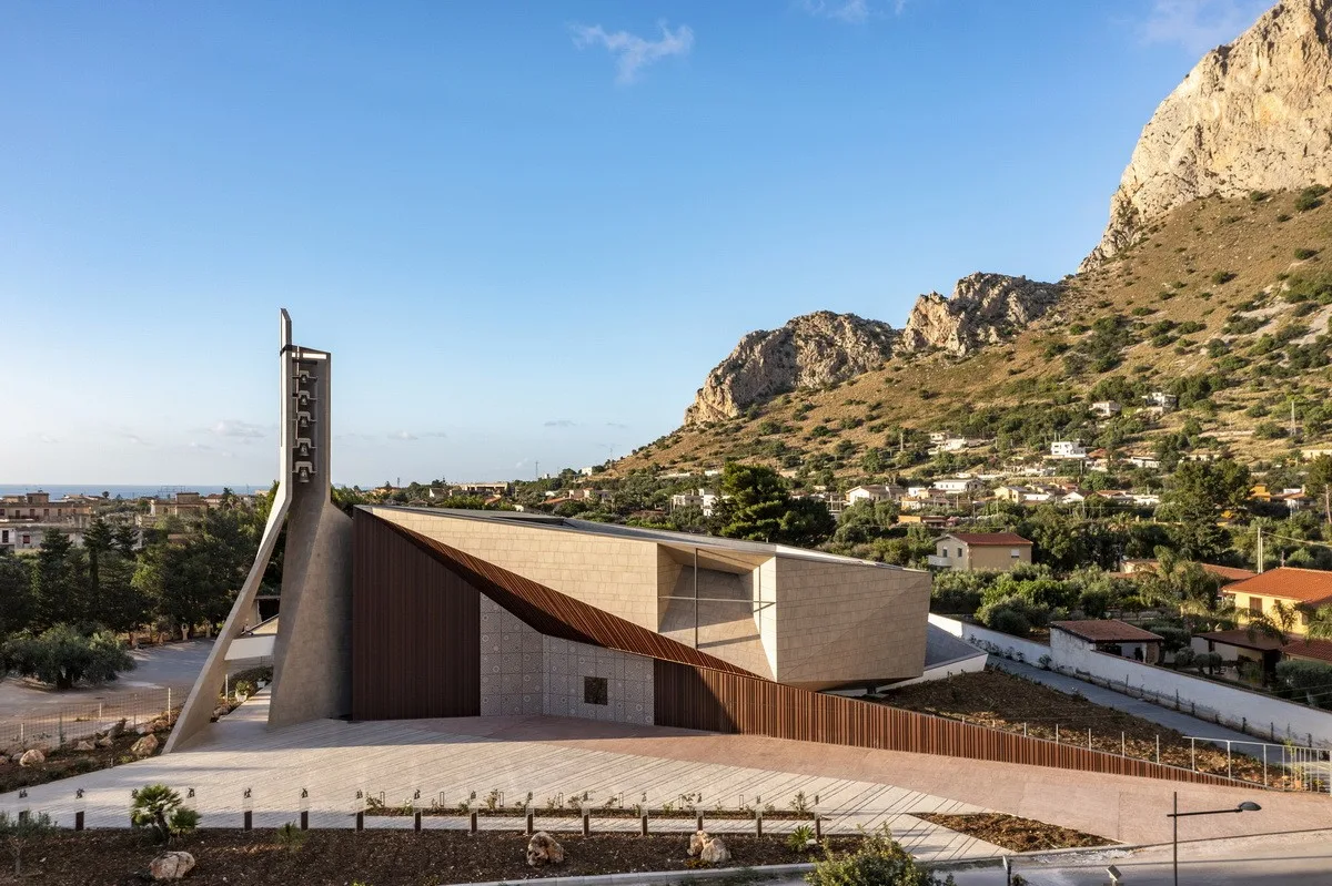 BIM Architecture | Redemptoris Mater Church/Studio Kuadra