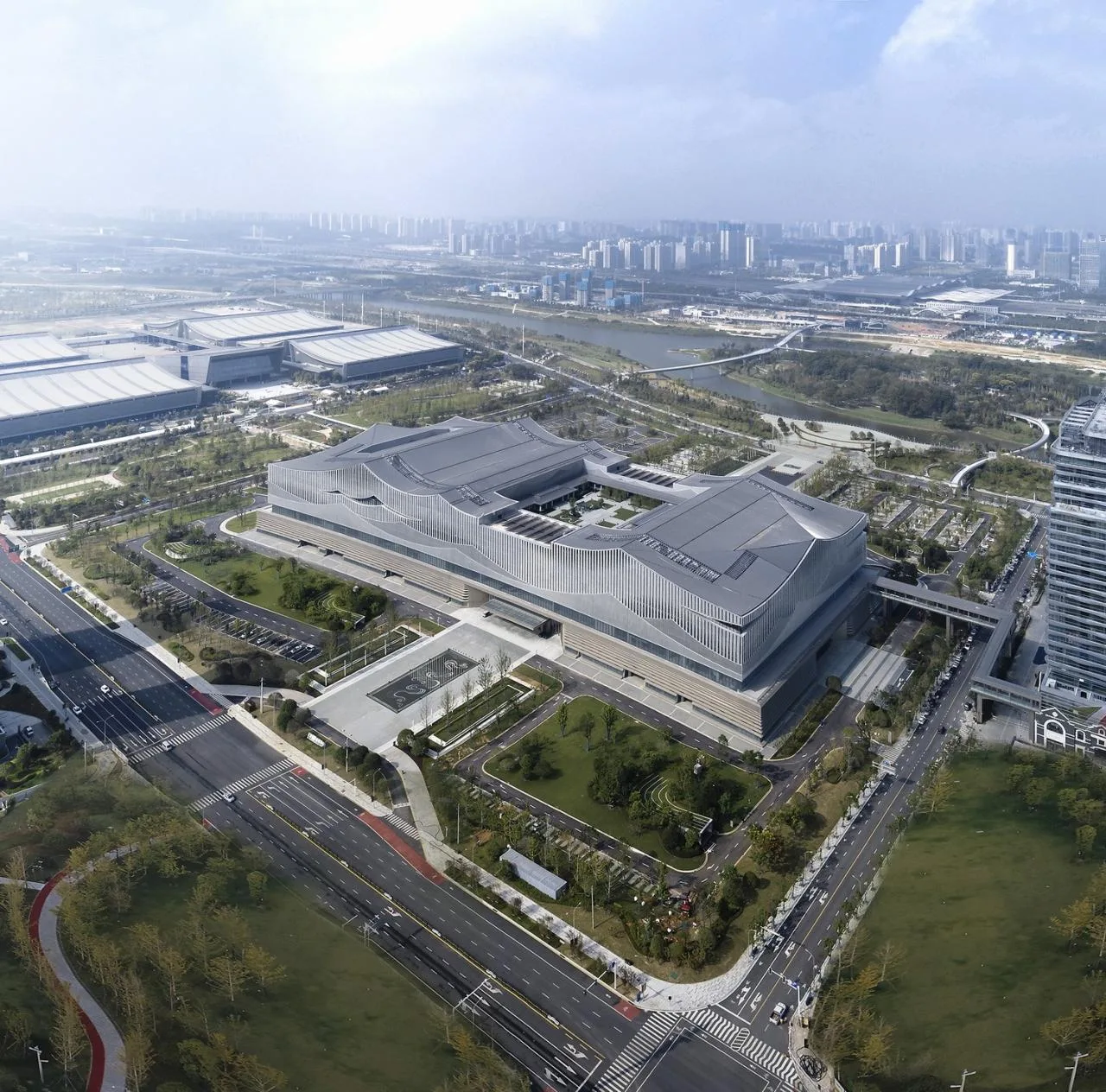 BIM Architecture | Changsha International Conference Center: Shuiyun Xiaoxiang Hanmo Zhonghua/South China University of Technology Architectural Design and Research Institute Co., Ltd