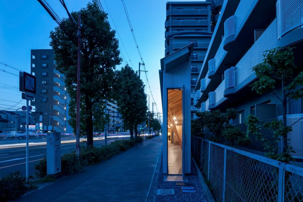 BIM Architecture | 4x59m Triangle, YOKONAGAYA Beauty Salon/Office for Environment Architecture