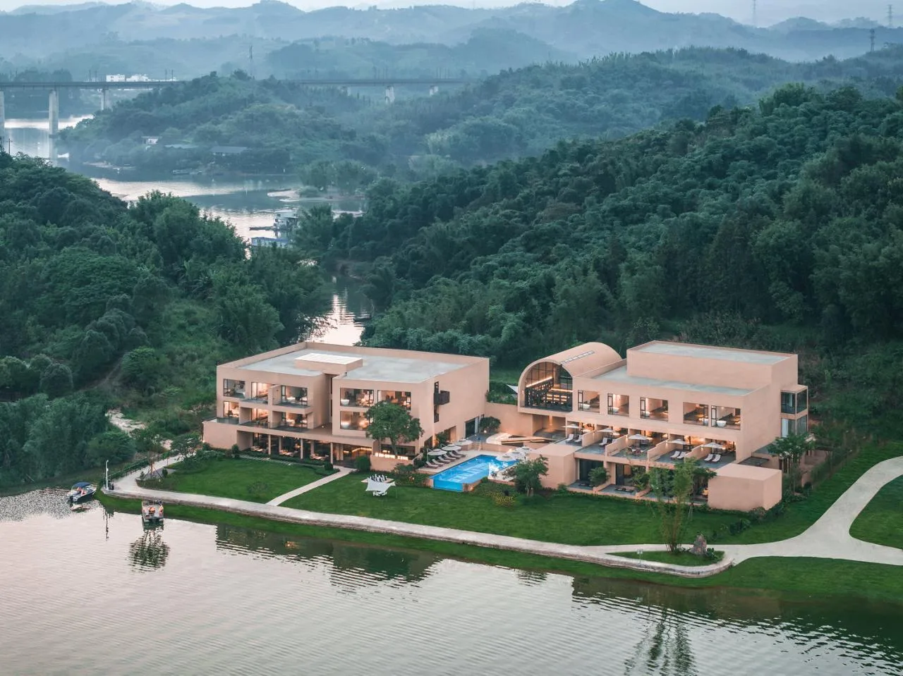 BIM Architecture | Responding to the Humanistic Residence of Ancient Temples and Mountains: Cihu Academy in Qingyuan/Buildings Outside the City