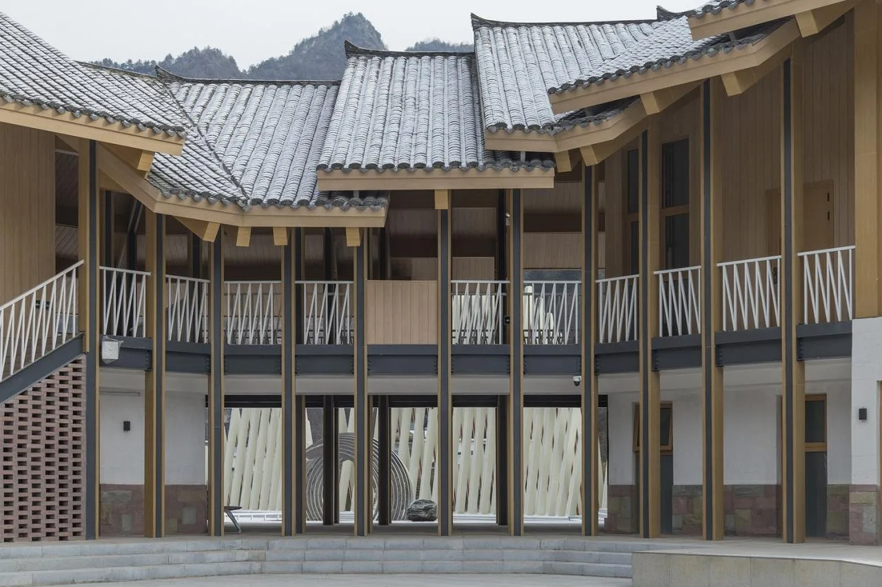 BIM Architecture | Dragon shaped Architecture: Kang County Tourism Tourist Distribution Center/Symbiotic Architecture Farmers Architects