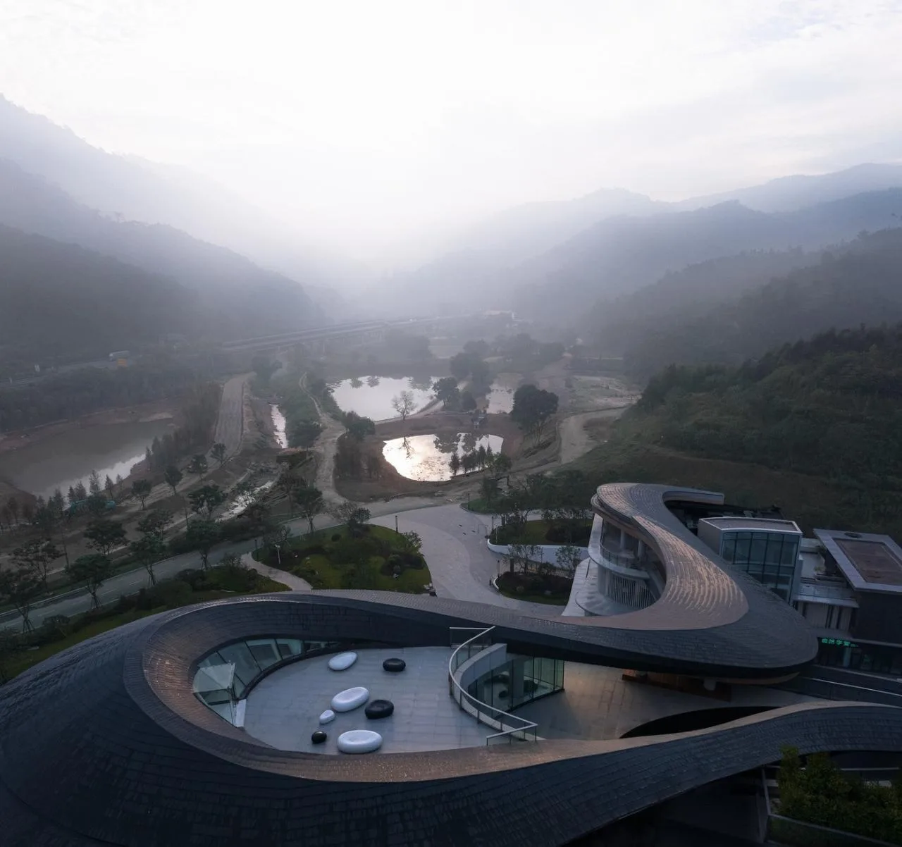 BIM Architecture | An Ruoyunsha/BUZZ Zhuang Ziyu Studio