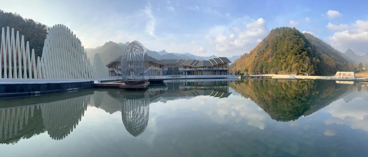 BIM Architecture | Dragon shaped Architecture: Kang County Tourism Tourist Distribution Center/Symbiotic Architecture Farmers Architects