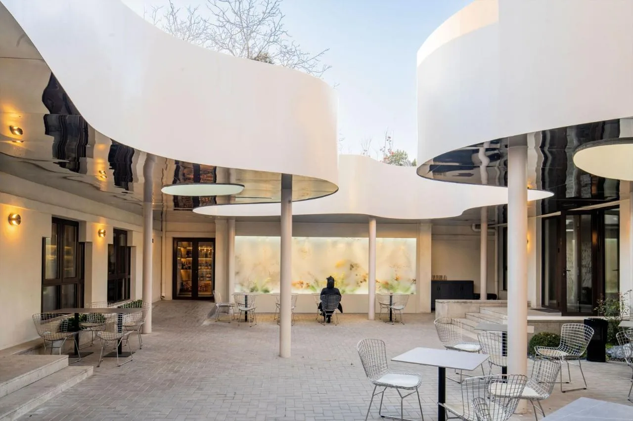 BIM Architecture | Courtyard 35- 'There is a Different Sky'/Wei/WAY Studio