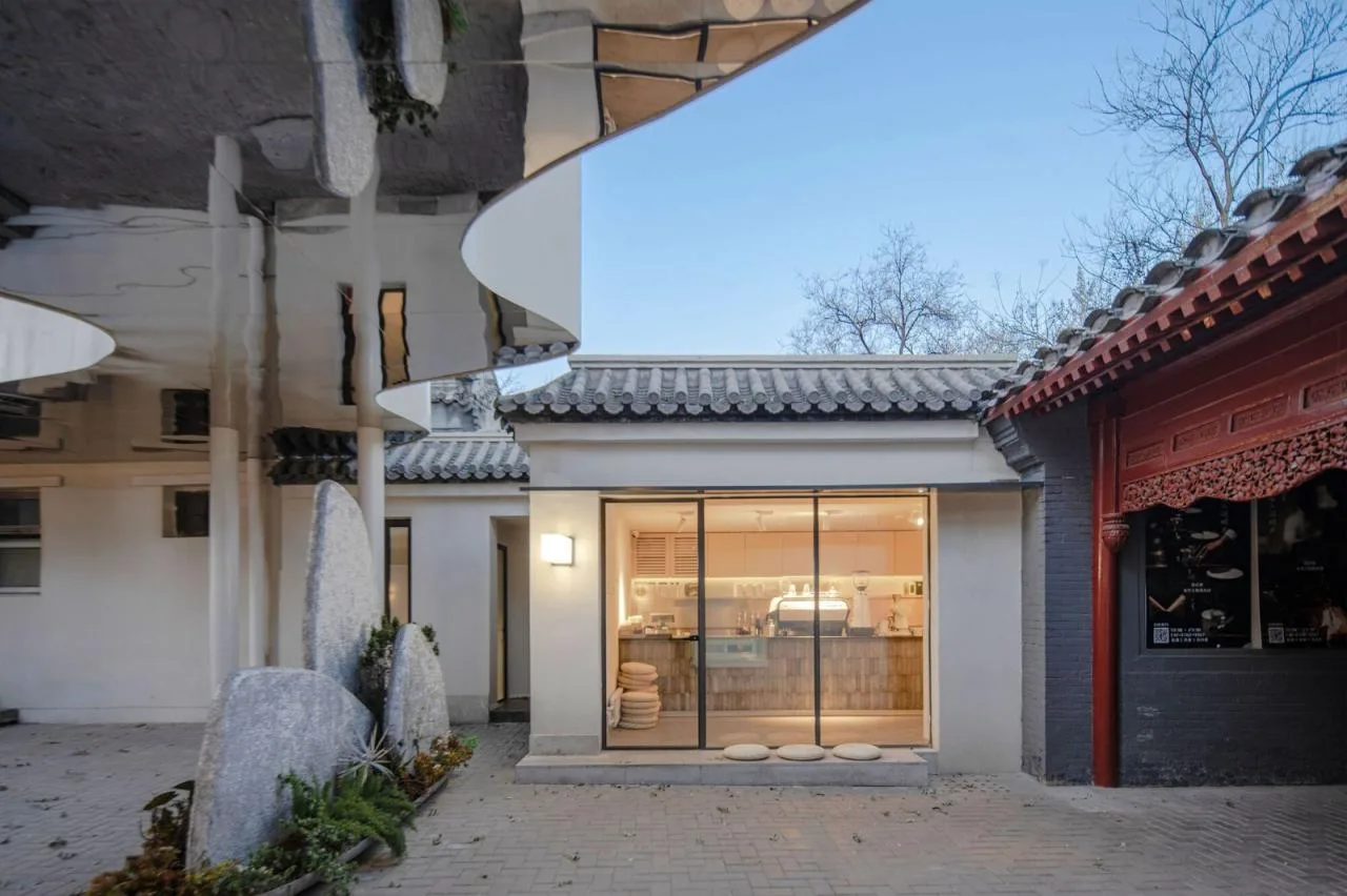 BIM Architecture | Courtyard 35- 'There is a Different Sky'/Wei/WAY Studio