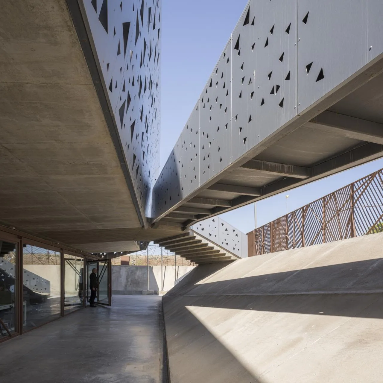 BIM Architecture | Microbial Chemistry Laboratory/PENELAS Architects