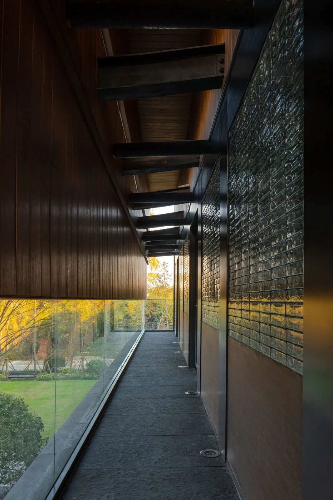 BIM Architecture | Tongxiang Puyuan Hongqiyang Shanlin Tribe Shared Restaurant/Shanghai Yanyang Architectural Design Studio