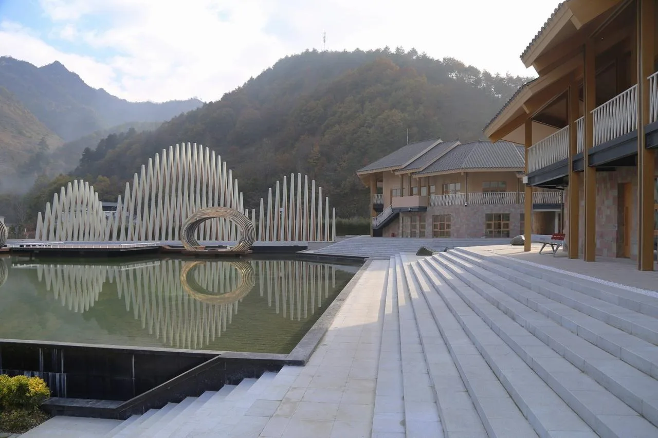 BIM Architecture | Dragon shaped Architecture: Kang County Tourism Tourist Distribution Center/Symbiotic Architecture Farmers Architects