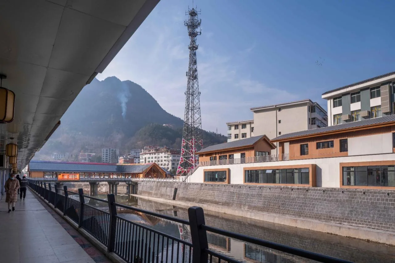 BIM Architecture | Renewal Design of Xinxinzi Bridge and Surrounding Commercial Street in Kang County/He Wei Studio of Sanwen Architecture