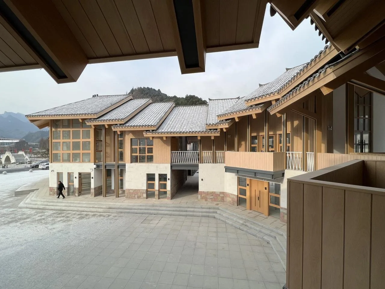 BIM Architecture | Dragon shaped Architecture: Kang County Tourism Tourist Distribution Center/Symbiotic Architecture Farmers Architects