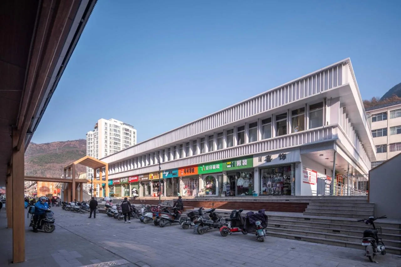 BIM Architecture | Renewal Design of Xinxinzi Bridge and Surrounding Commercial Street in Kang County/He Wei Studio of Sanwen Architecture