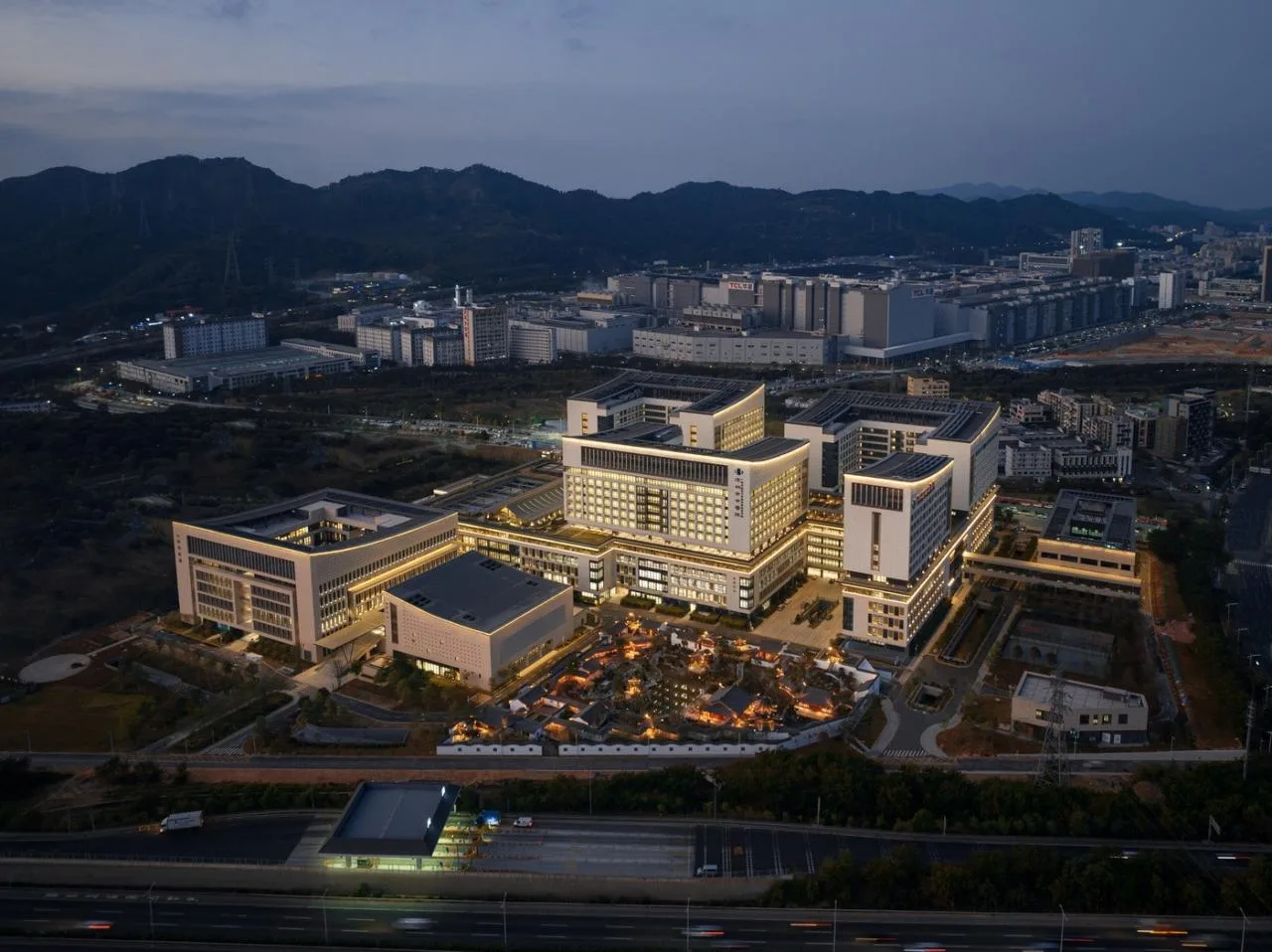 BIM Architecture | Guangming Campus of Shenzhen Traditional Chinese Medicine Hospital/Meng Jianmin Team