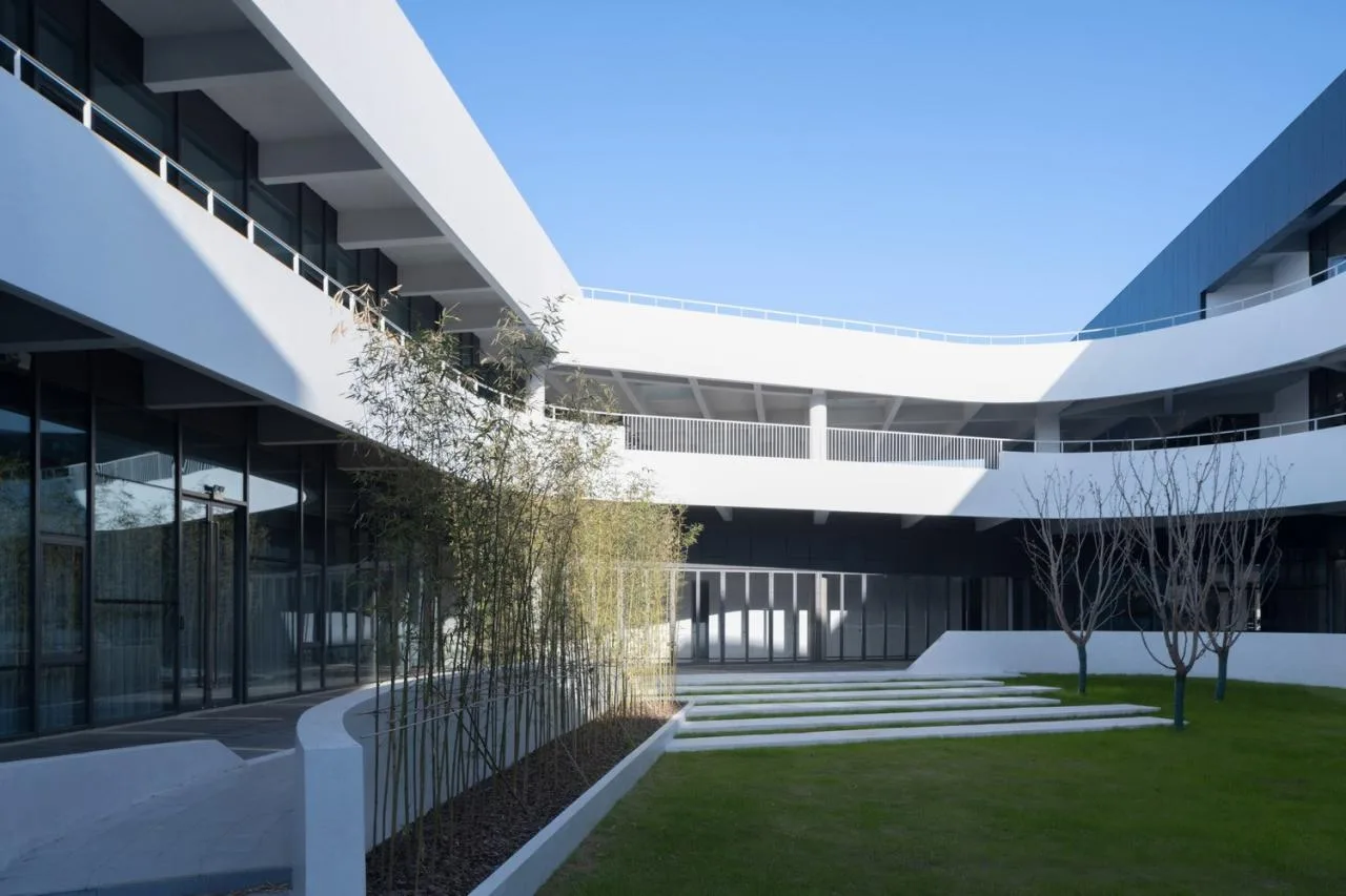 BIM Architecture | PolyGram Asia Pacific Production and R&D Headquarters/Chiasmus Partners