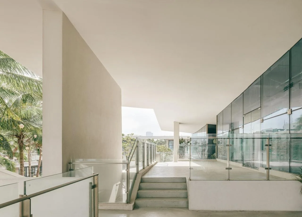 BIM Architecture | Century Cape Commercial Street/Large Material Building