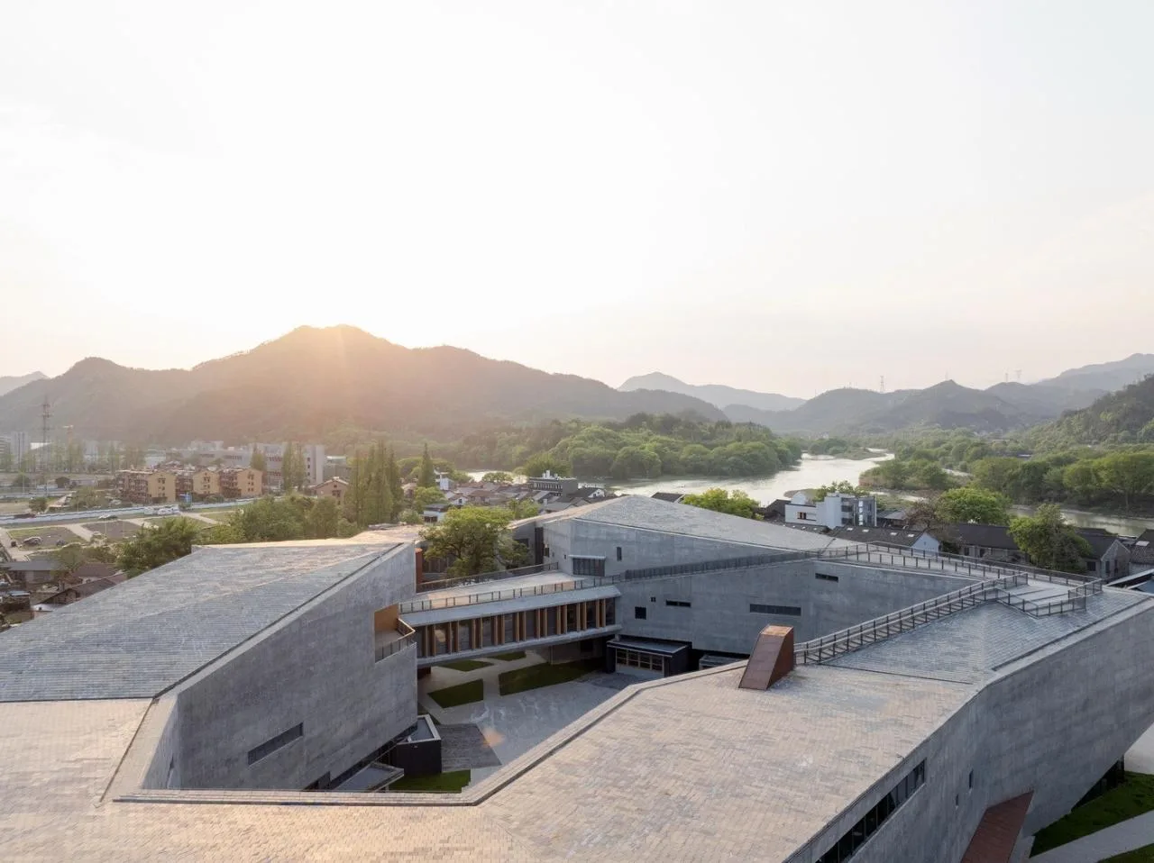BIM Architecture | Lishui's Largest Art Complex: Guyan Painting Village Art Center/Meng Fanhao Line+Architectural Firm