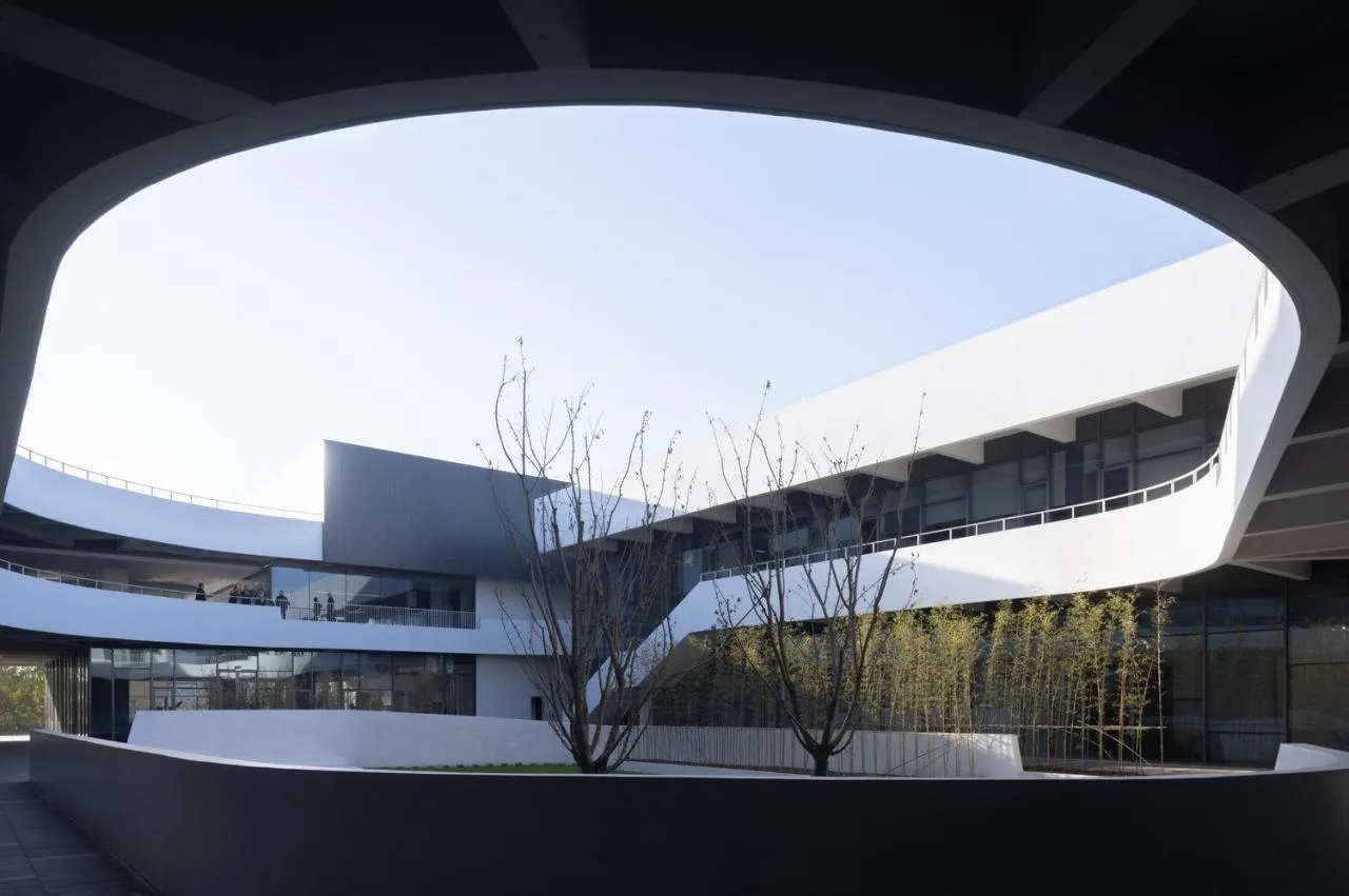 BIM Architecture | PolyGram Asia Pacific Production and R&D Headquarters/Chiasmus Partners