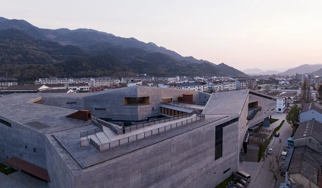 BIM Architecture | Lishui's Largest Art Complex: Guyan Painting Village Art Center/Meng Fanhao Line+Architectural Firm