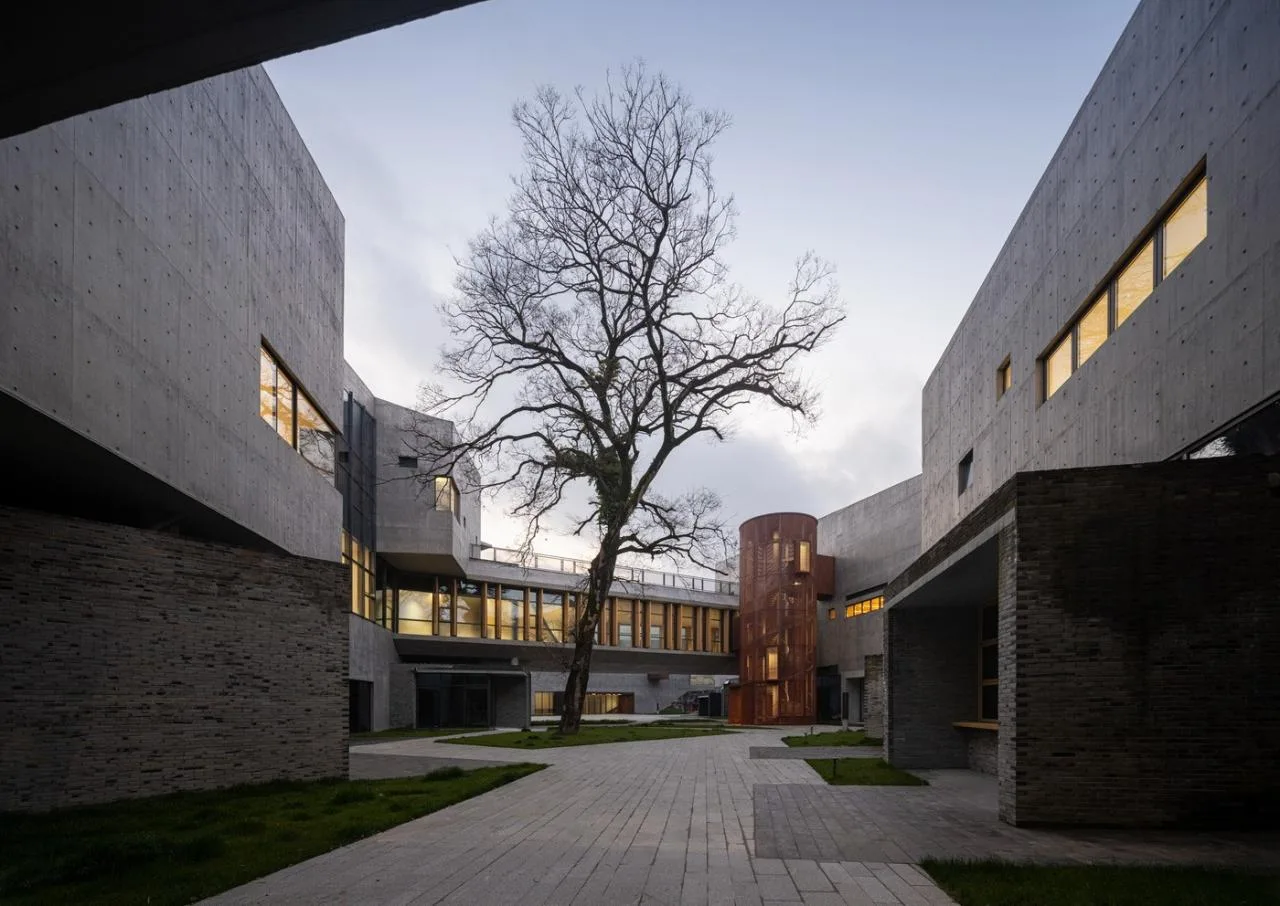BIM Architecture | Lishui's Largest Art Complex: Guyan Painting Village Art Center/Meng Fanhao Line+Architectural Firm