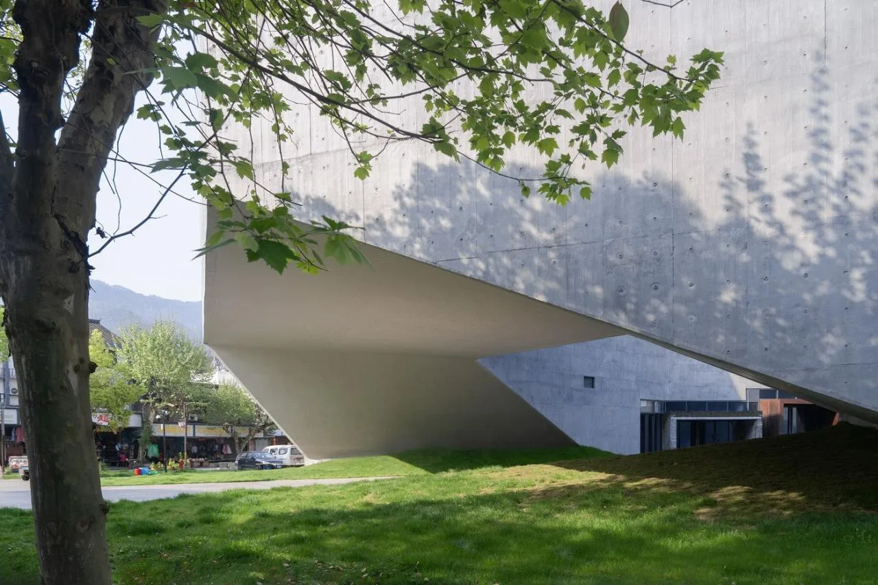 BIM Architecture | Lishui's Largest Art Complex: Guyan Painting Village Art Center/Meng Fanhao Line+Architectural Firm
