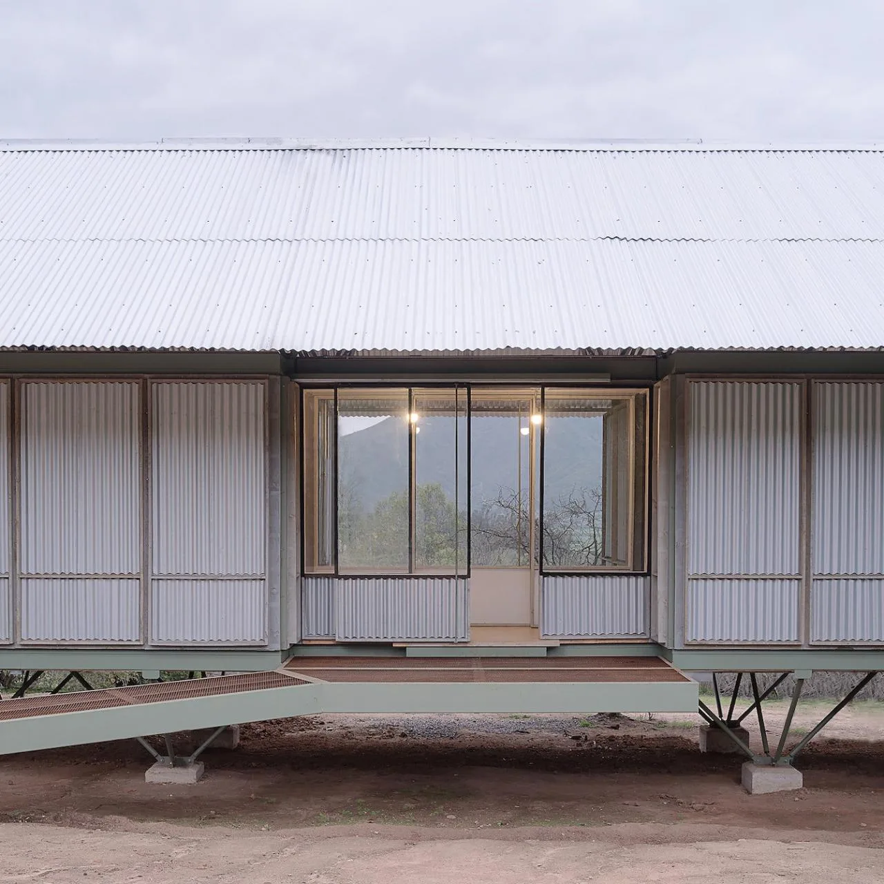 BIM Architecture | Industrial Building System Prototype/Ignacio Rojas Hirigoyen Arquitectos+The Andes House