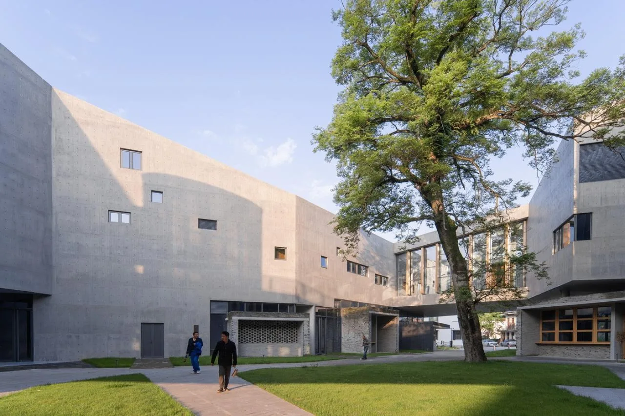 BIM Architecture | Lishui's Largest Art Complex: Guyan Painting Village Art Center/Meng Fanhao Line+Architectural Firm