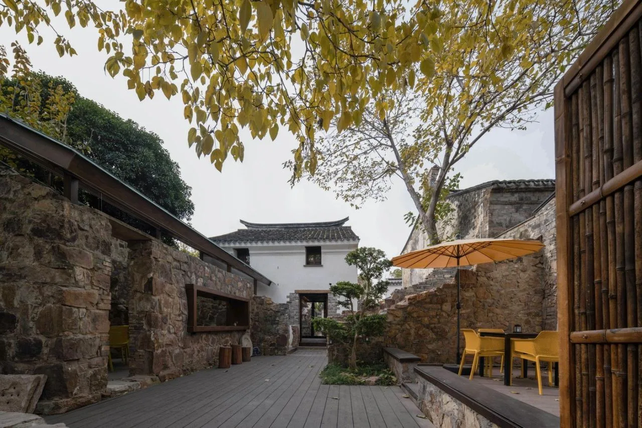 BIM Architecture | Jiaoxi is a small courtyard designed by Changzhou/Pingjie