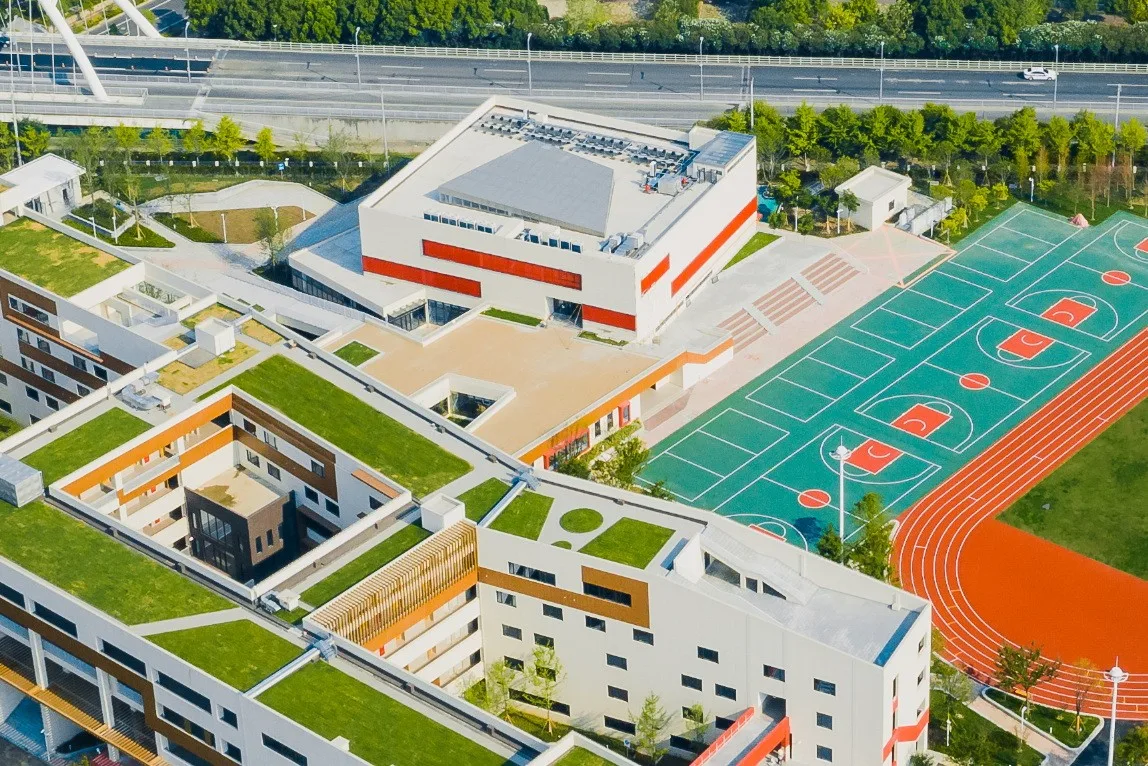 BIM Architecture | Here and Now: High Density Campus Practice for Classroom Teaching - Qingpu Lansheng Siyuan Middle School/Chuanglin Zebai