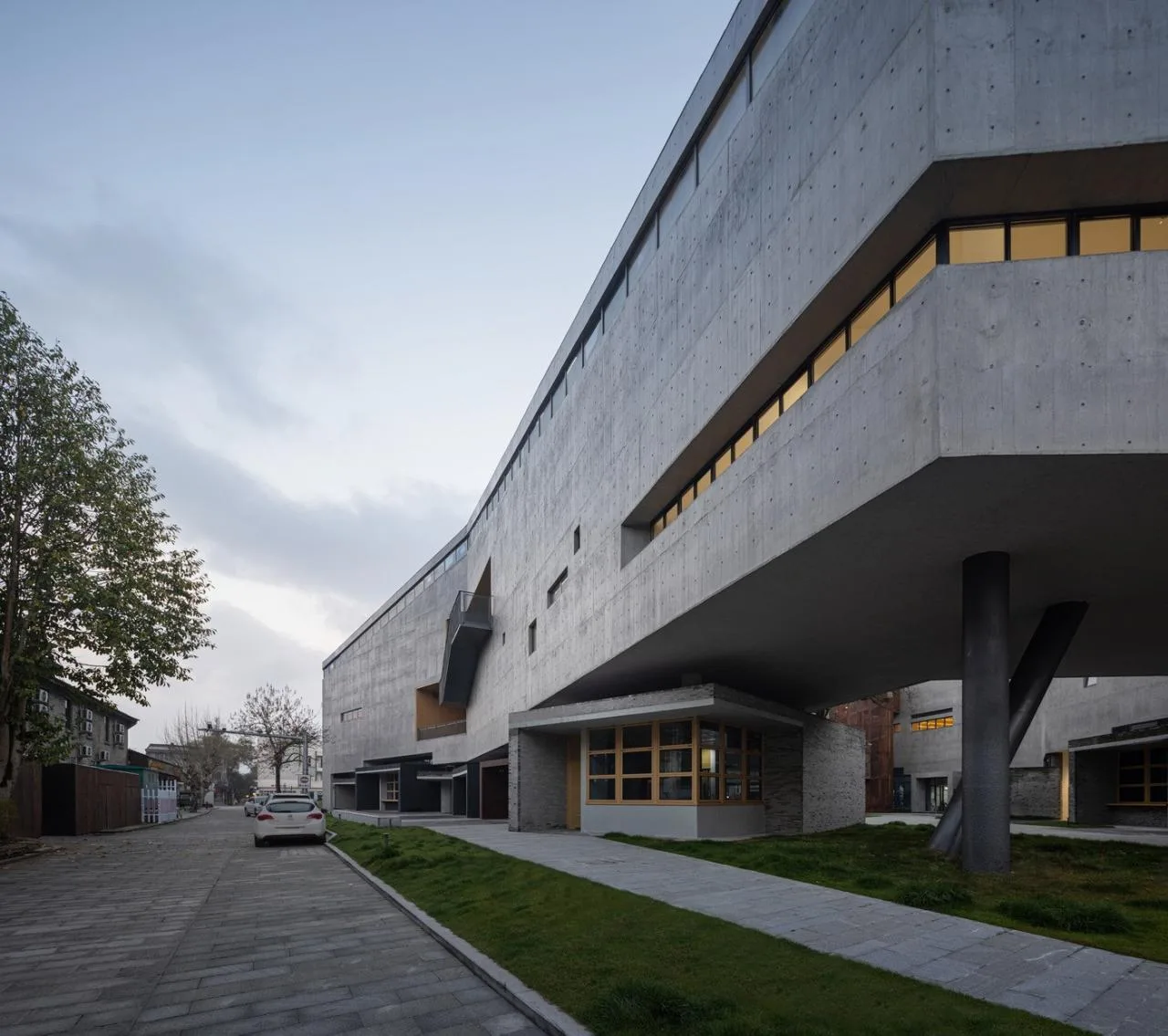 BIM Architecture | Lishui's Largest Art Complex: Guyan Painting Village Art Center/Meng Fanhao Line+Architectural Firm