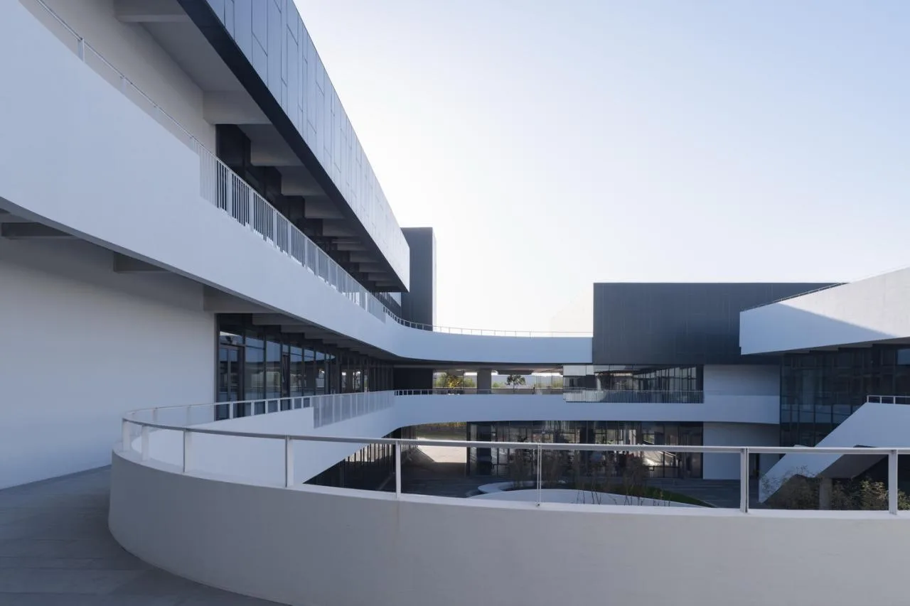 BIM Architecture | PolyGram Asia Pacific Production and R&D Headquarters/Chiasmus Partners