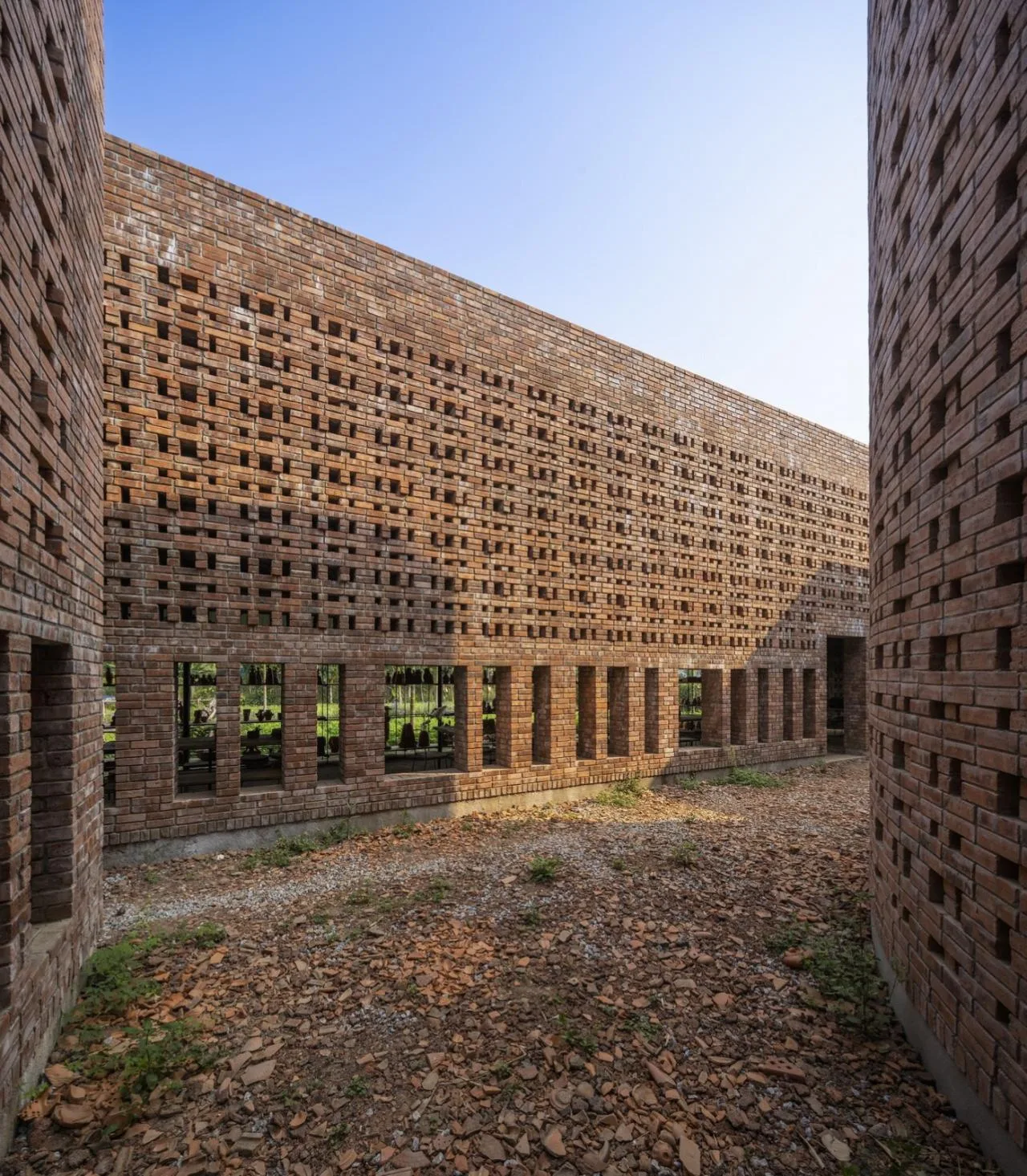 BIM Architecture | Terracotta Warriors Studio/Tropical Space