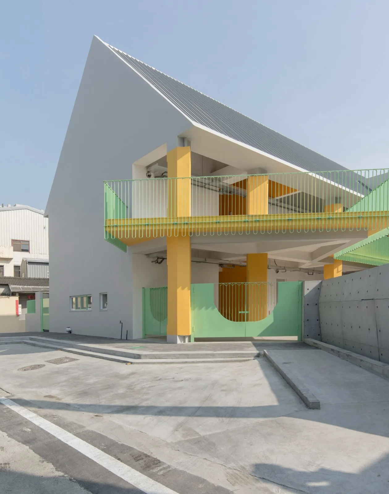 BIM Architecture | Tung Yuan Kindergarten/Office AAA