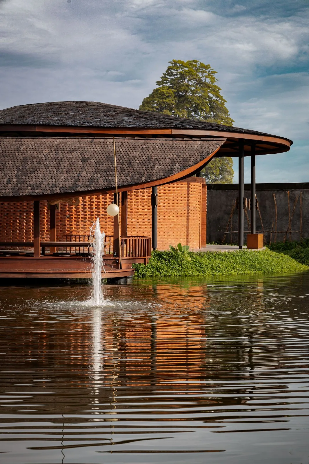 BIM Architecture | Talaga Sampireun Bali Restaurant/K-Thengono Design Studio