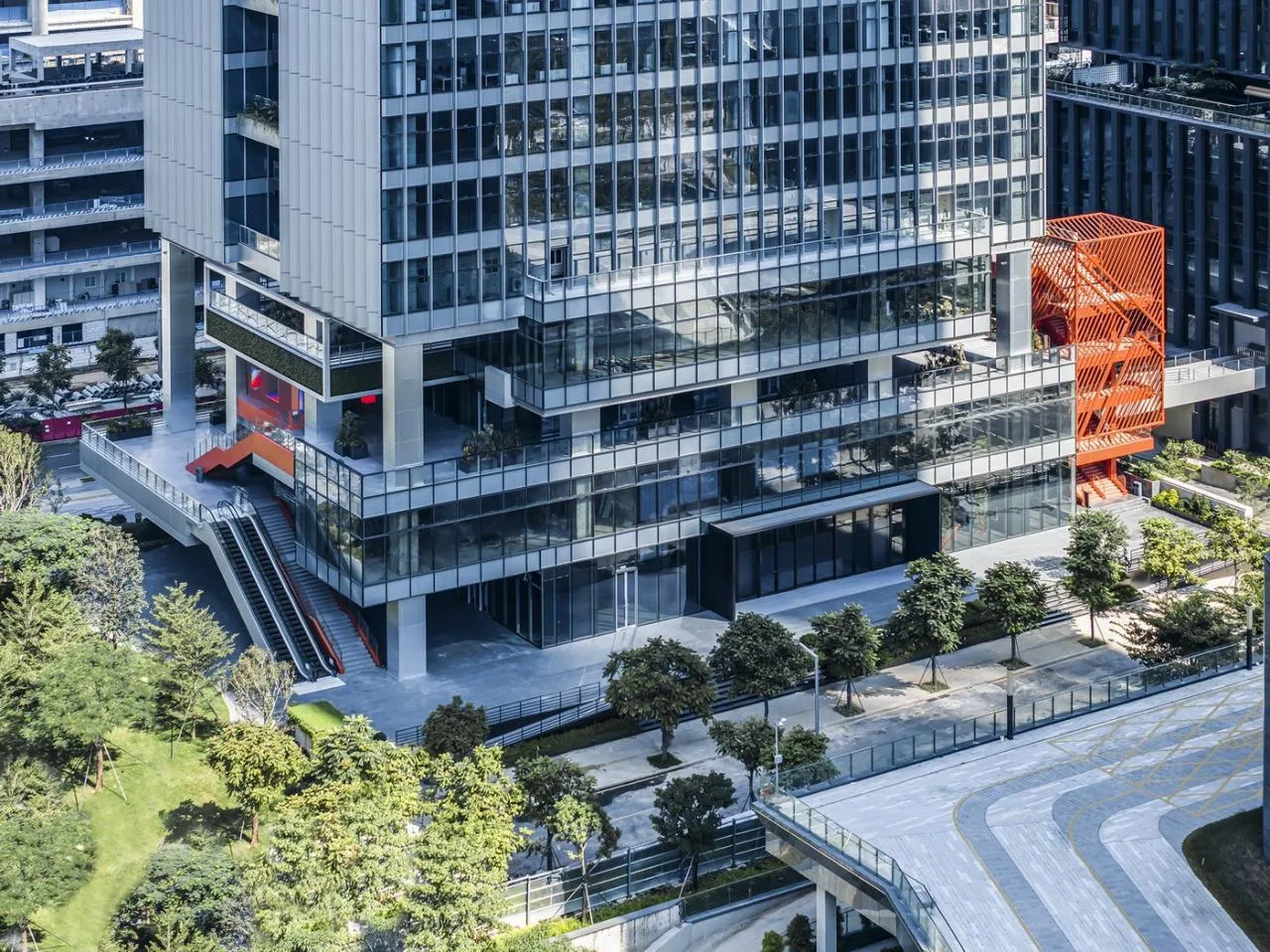 BIM Architecture | T33 Full time Center: Future Imagination and Expression of Human, Nature, and Technology/Aedas Architectural Design Firm