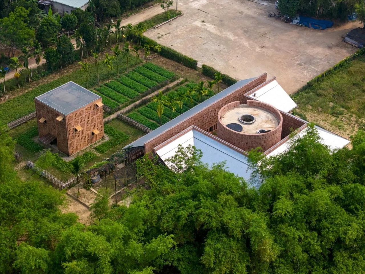 BIM Architecture | Terracotta Warriors Studio/Tropical Space