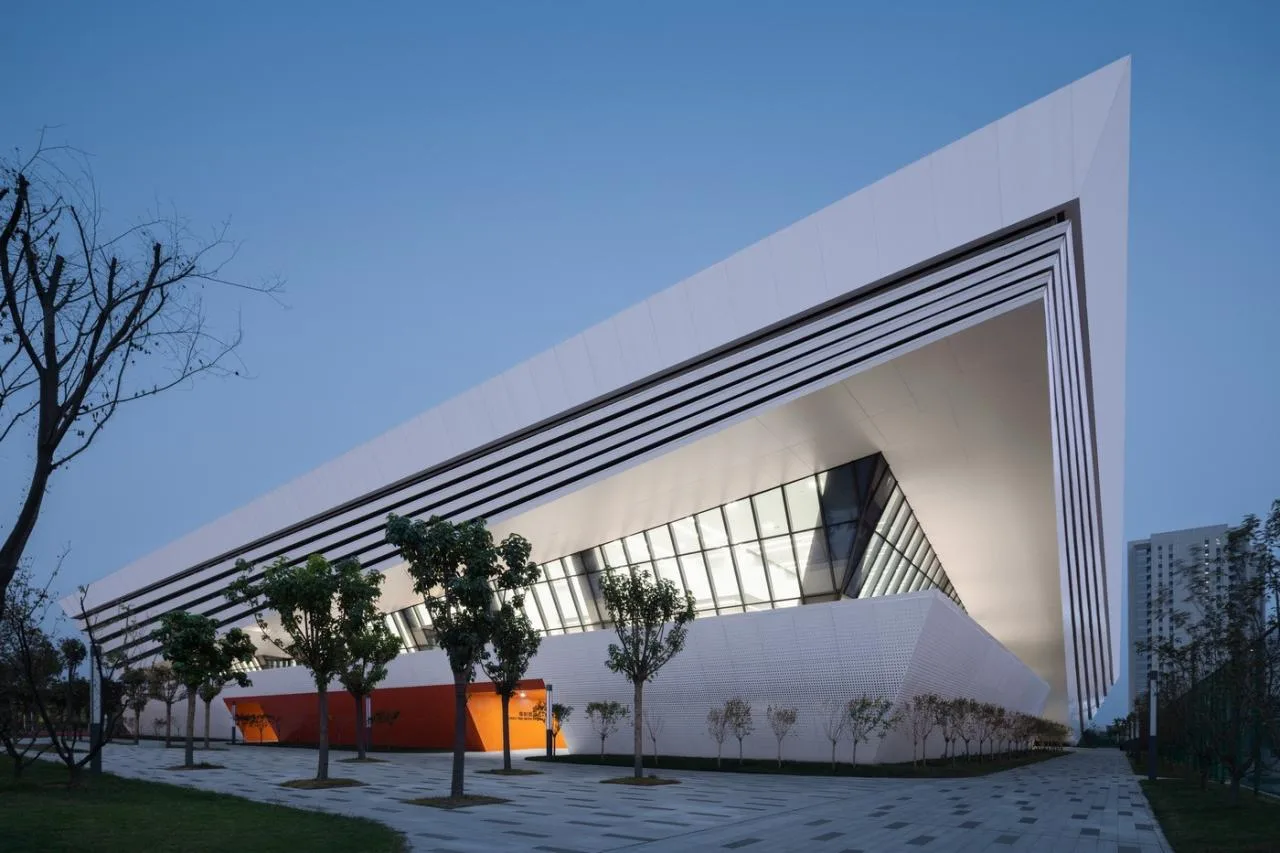 BIM Architecture | White Egrets Fly Together Wetland Exhibition Wings: Bohai University Sports Center/Chinese Academy of Sciences Architectural Design and Research Institute Co., Ltd
