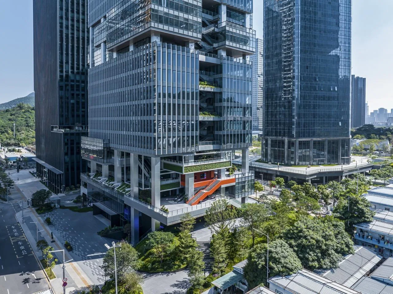 BIM Architecture | T33 Full time Center: Future Imagination and Expression of Human, Nature, and Technology/Aedas Architectural Design Firm