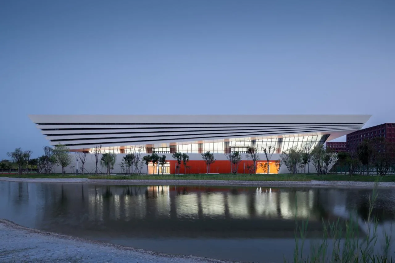 BIM Architecture | White Egrets Fly Together Wetland Exhibition Wings: Bohai University Sports Center/Chinese Academy of Sciences Architectural Design and Research Institute Co., Ltd