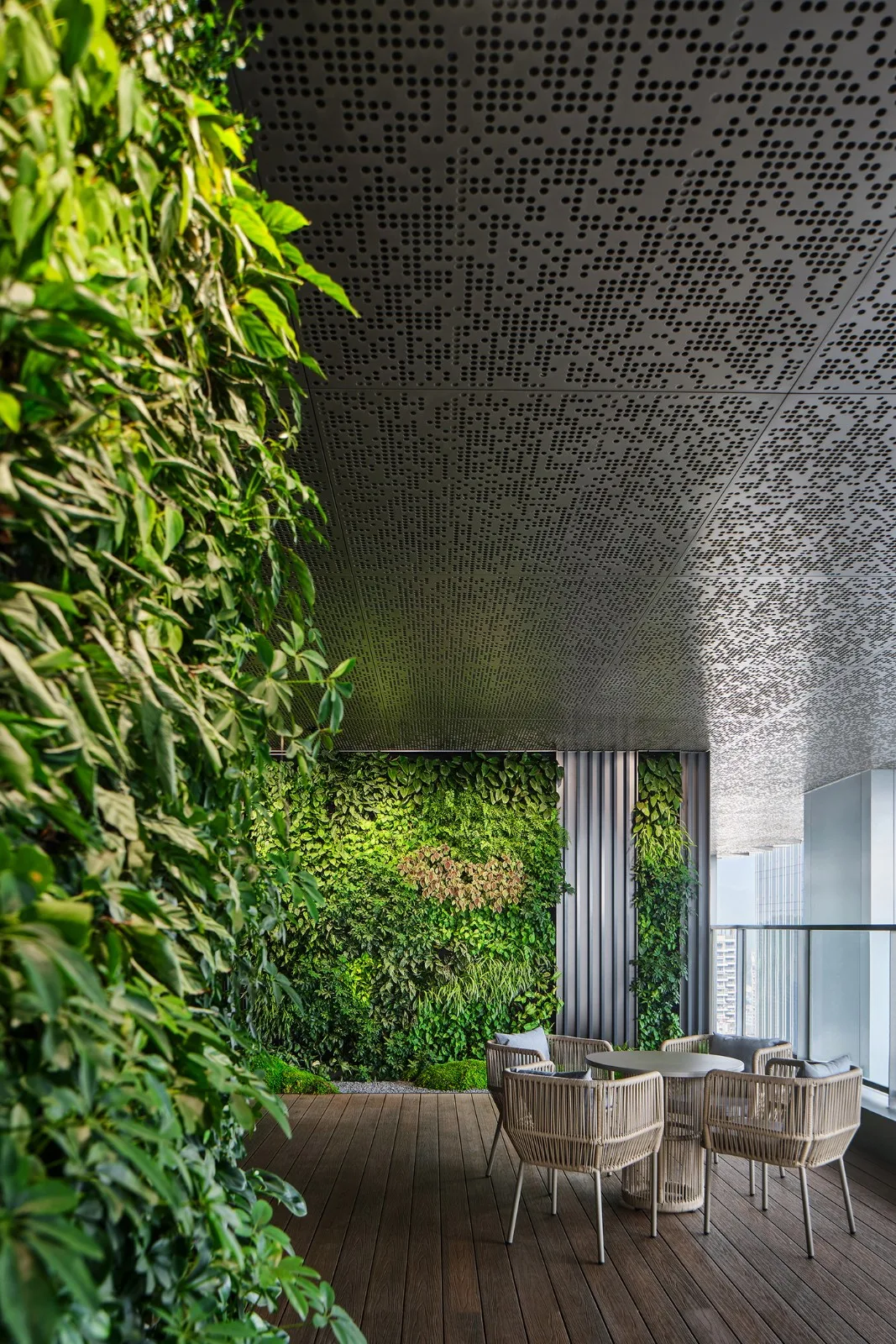 BIM Architecture | T33 Full time Center: Future Imagination and Expression of Human, Nature, and Technology/Aedas Architectural Design Firm