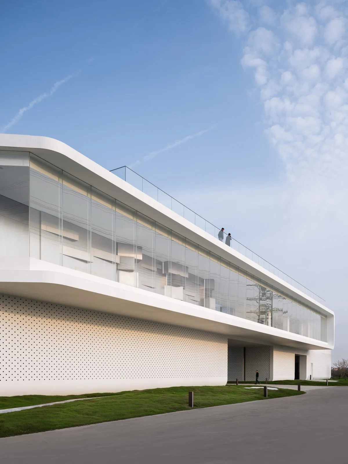 BIM Architecture | Fully considering localization and adaptability, creating BMW's 'Green Star Lighthouse'/ARCHIHOPE