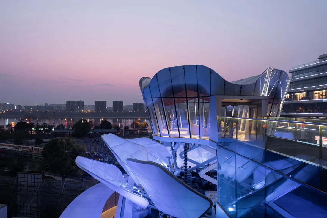 BIM Architecture | Dynamic Architecture with Integrated Mobility: Changsha's 'Eye of the Xiangjiang River' / Zhu Peidong Line+Architecture Firm
