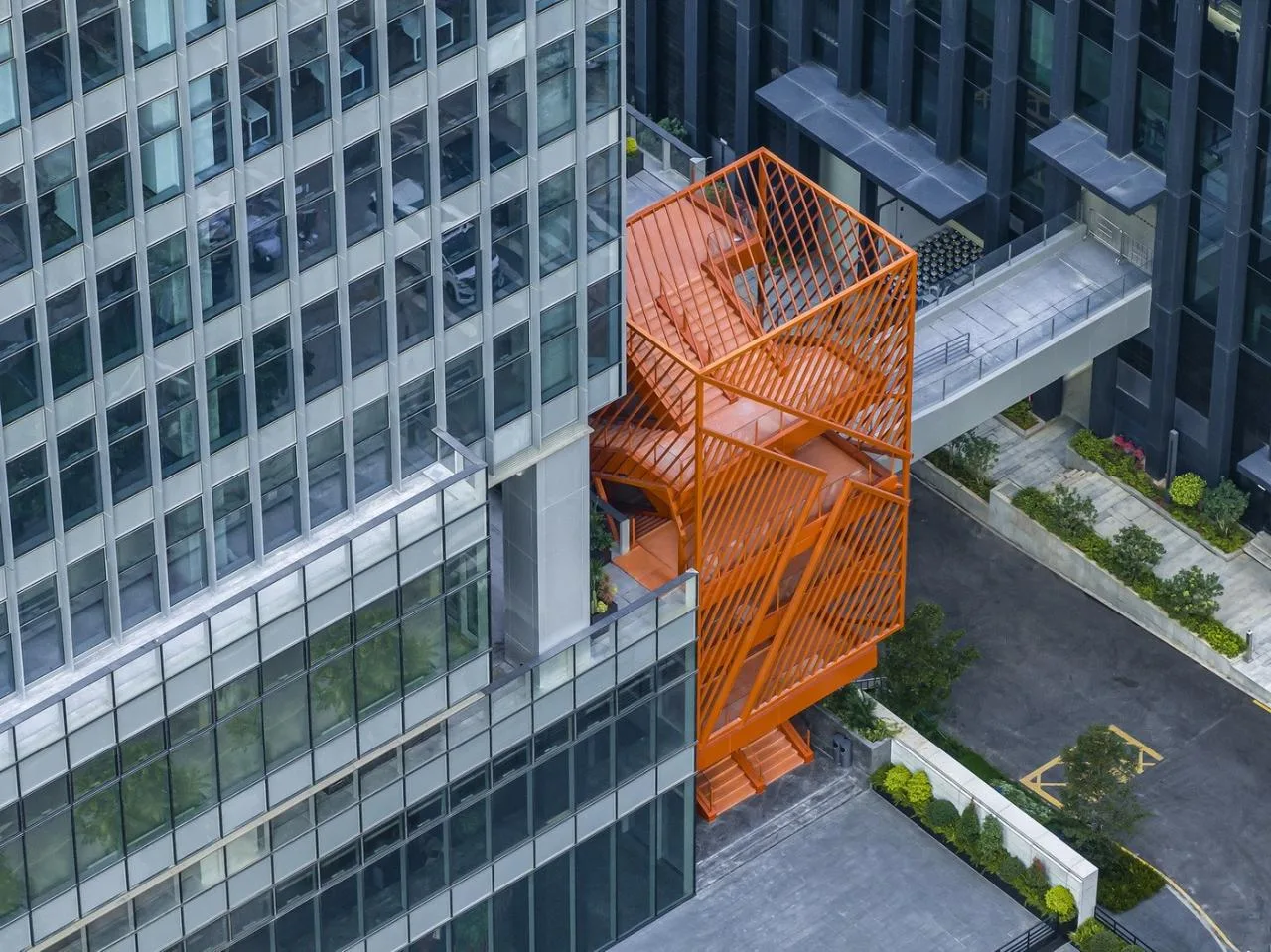 BIM Architecture | T33 Full time Center: Future Imagination and Expression of Human, Nature, and Technology/Aedas Architectural Design Firm