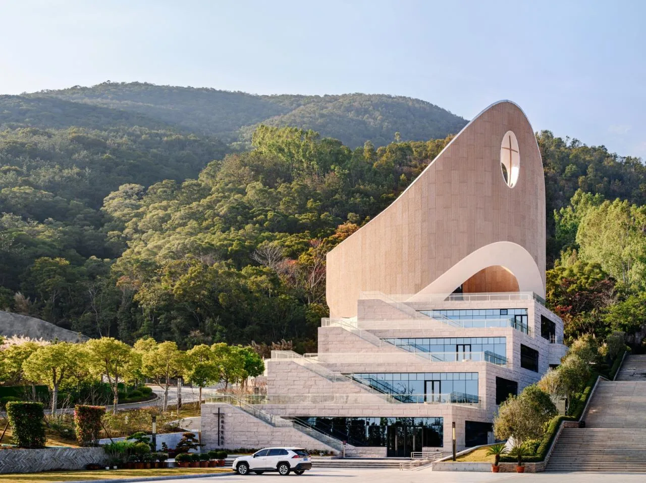 BIM Architecture | Julongshan Church/OINCE • Dirk U. Moench