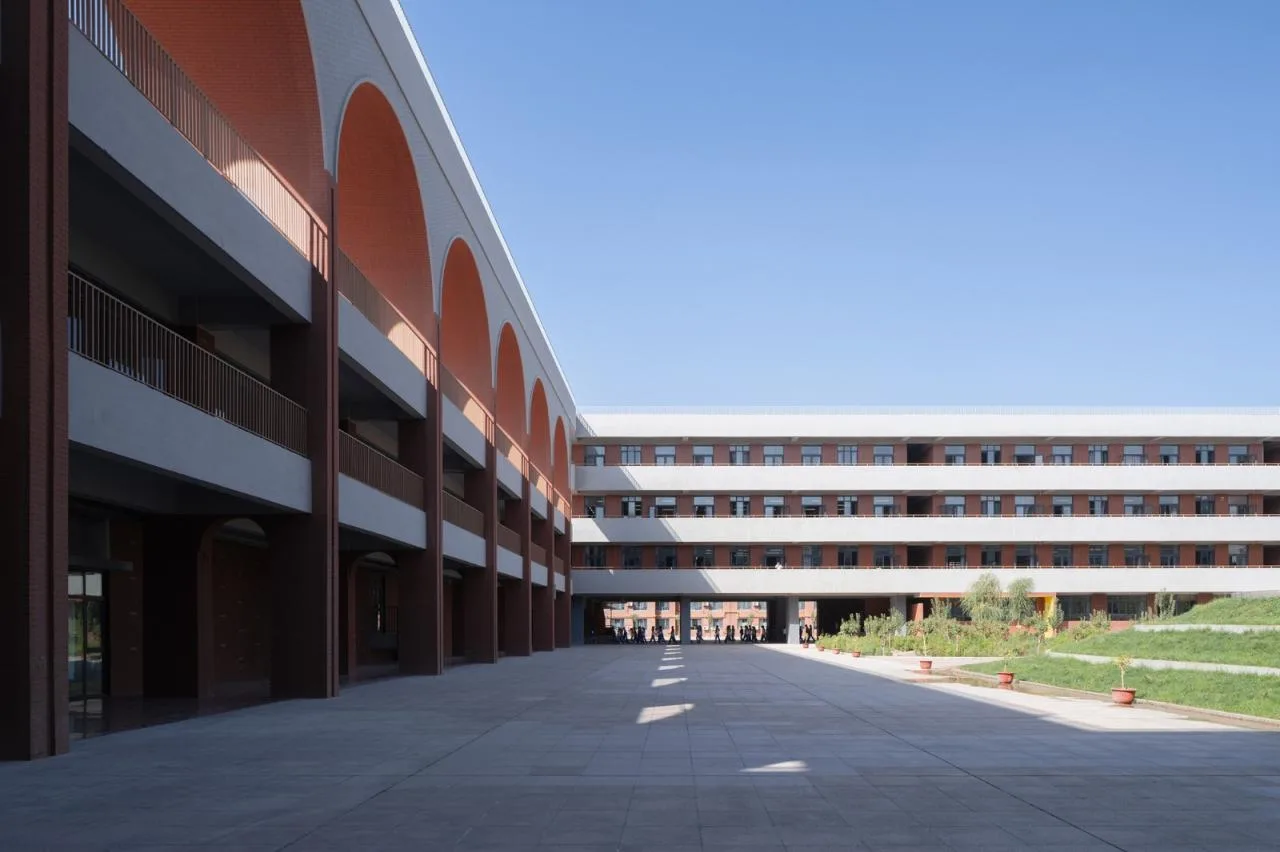 BIM Architecture | Huashan Middle School Boguqi Campus/Rong Chaohui Studio