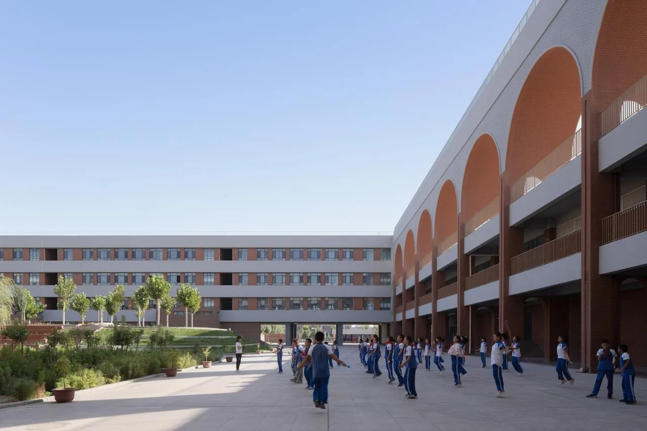 BIM Architecture | Huashan Middle School Boguqi Campus/Rong Chaohui Studio