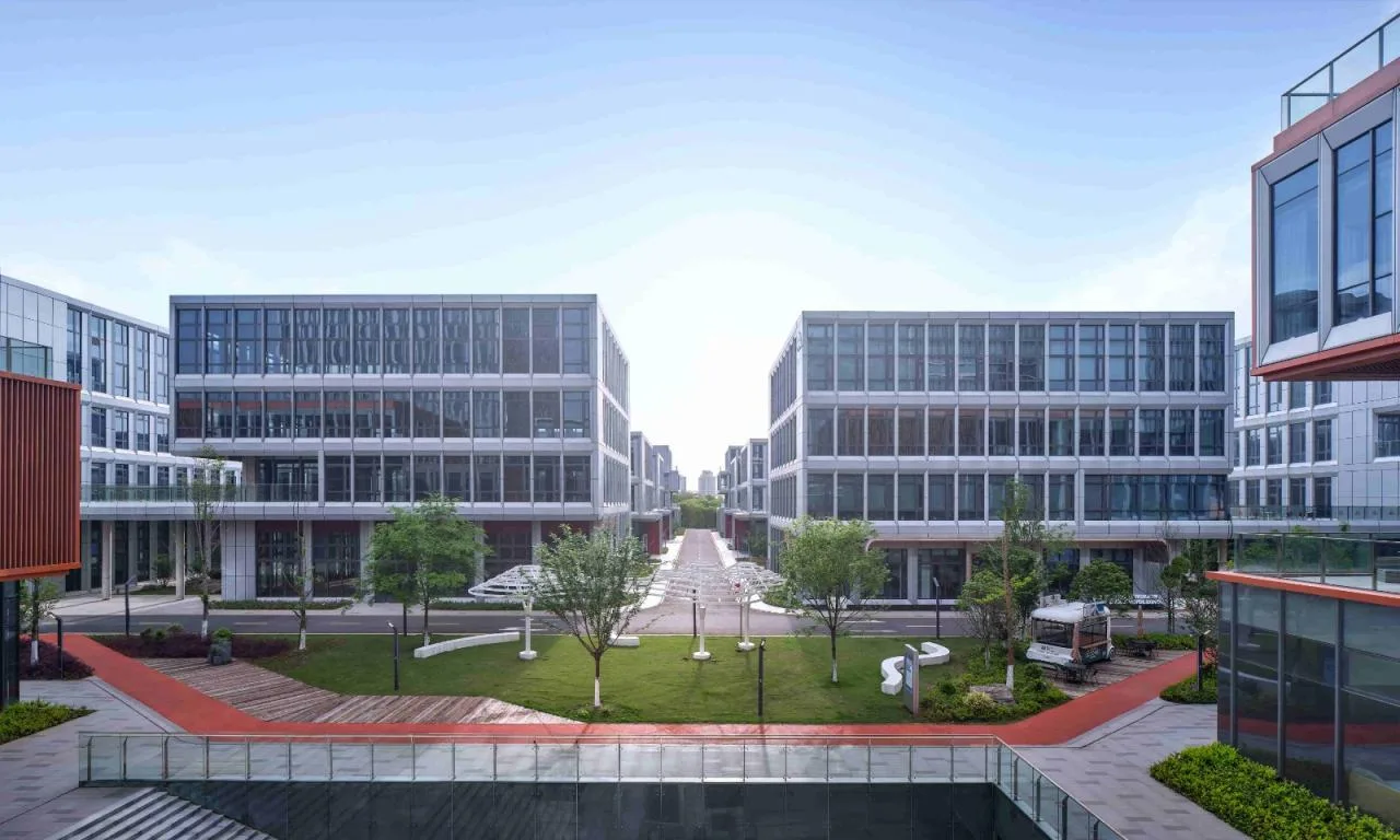 BIM Architecture | CCCC Yili Sci Tech Innovation Cloud Corridor/FTA Architectural Design Firm